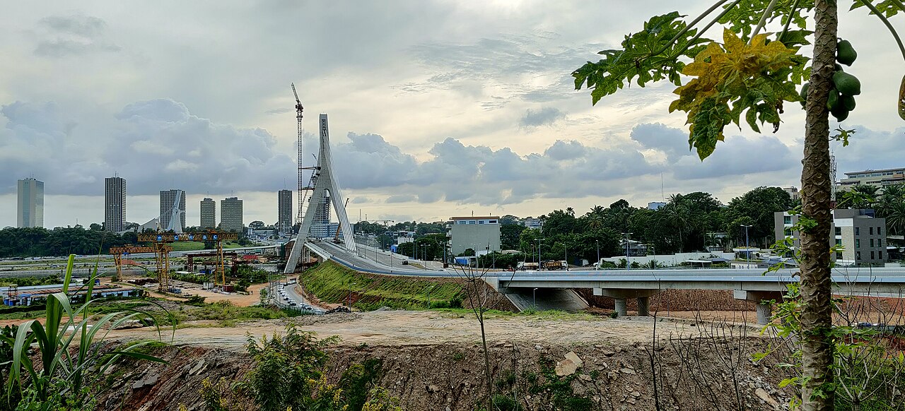 Le pont de Cocody à Abidjan